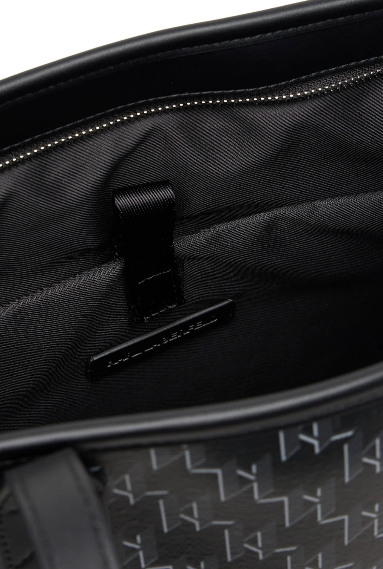 Karl Lagerfeld K/Voyage