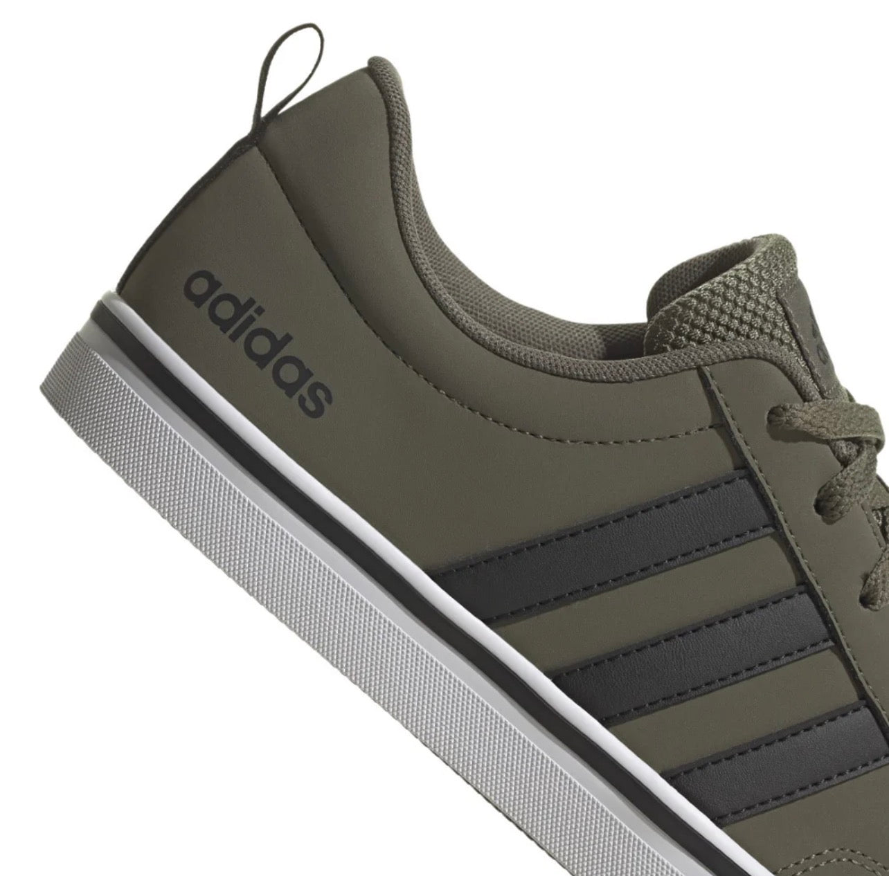 Adidas VS Pace