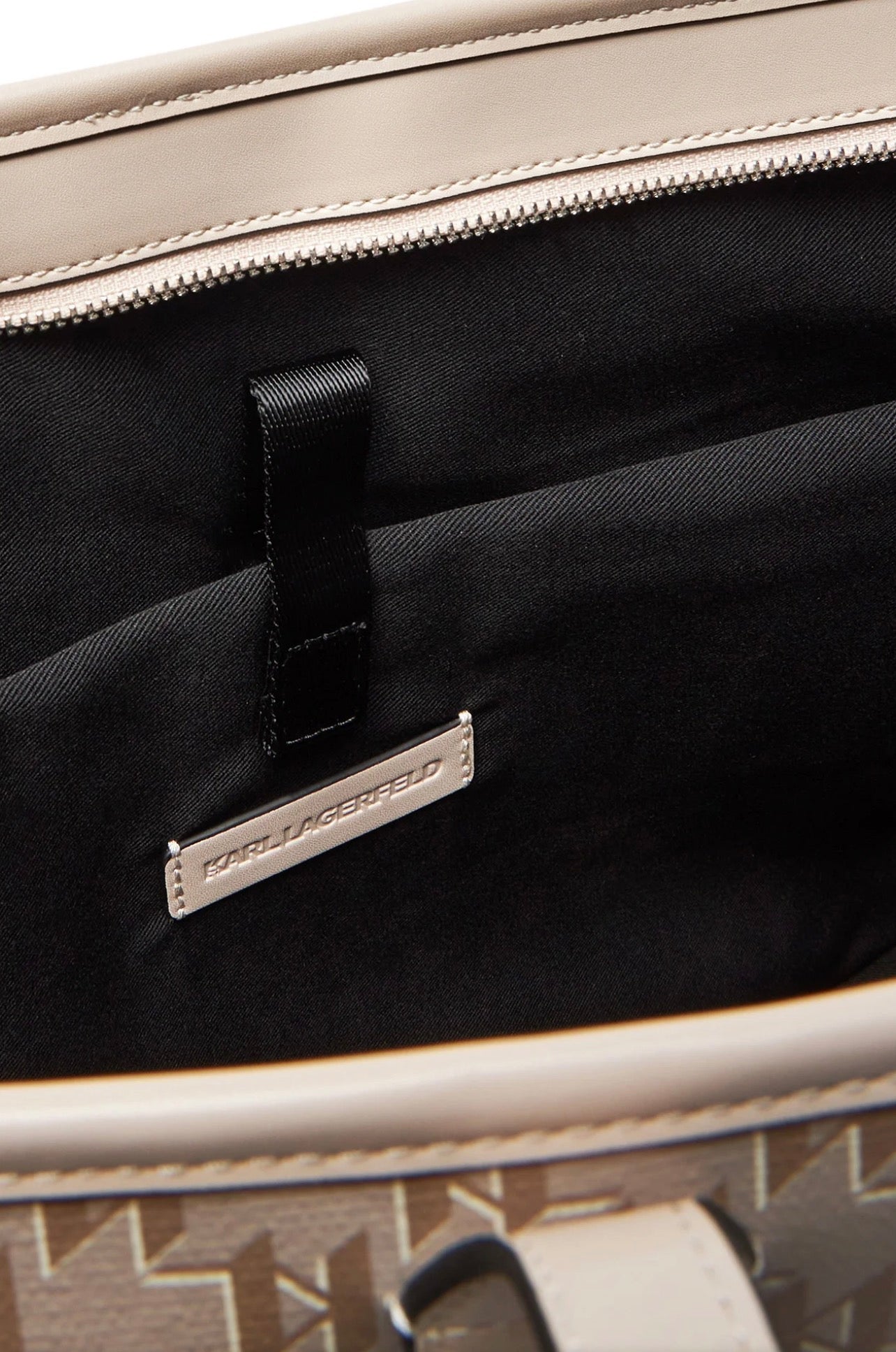 Karl Lagerfeld K/Voyage
